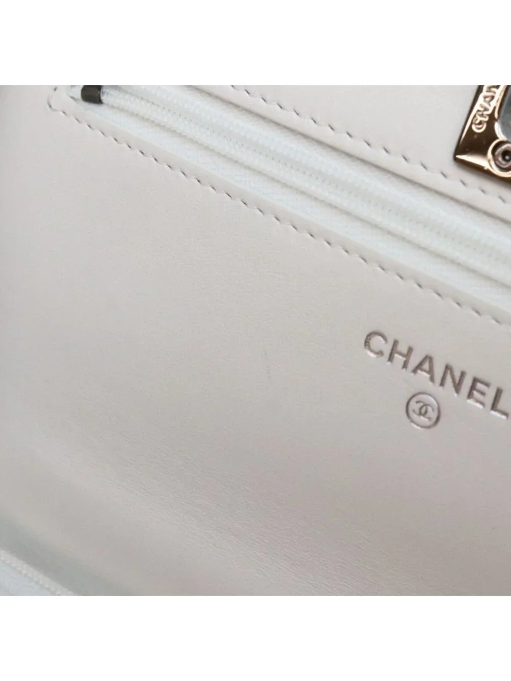 Chanel White Lambskin Silver Chain Top Handle Wallet Shoulder Bag